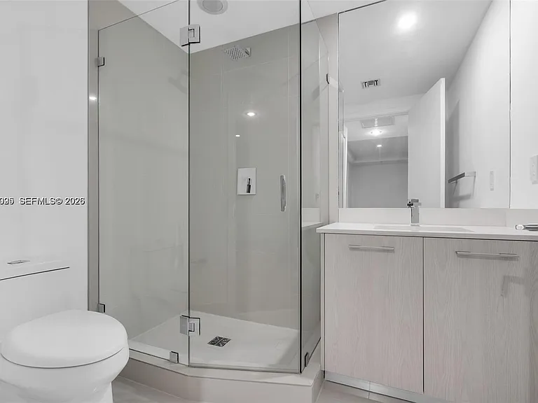 45 SW 9th St #2204 — Photo 10
