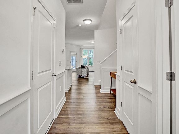 5th image of 19 Grifton Pl