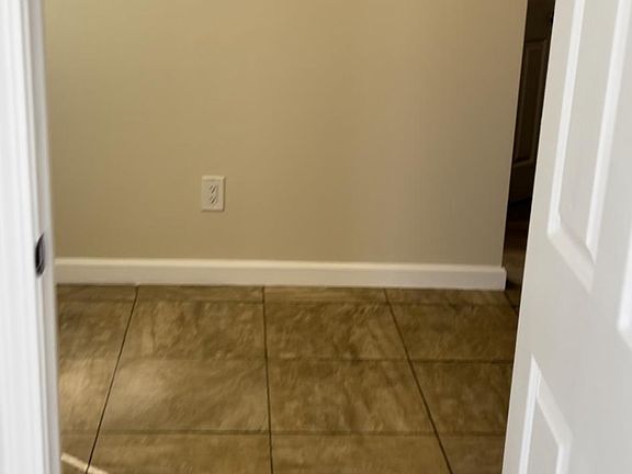 3rd image of 1330 N Wall Ave