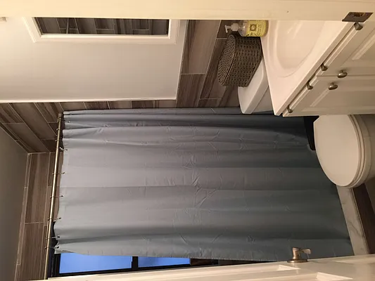 Rented by Sean Mashihi, LREB | media 18