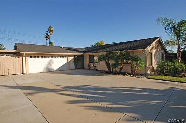 1st image of 6583 Ash Ave