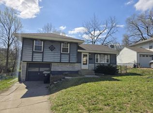 7825 NE San Rafael Dr, Kansas City, MO 64119