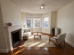 162 Summer St #7, Somerville, MA 02143