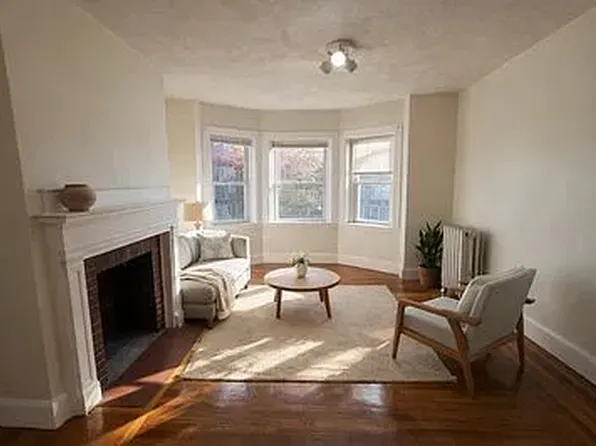 162 Summer St, Somerville, MA