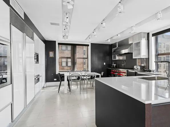 27 West 72nd Street image 7 of 9