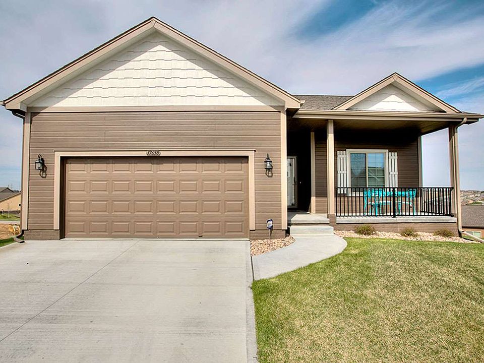 1st image of 17658 Browne Cir