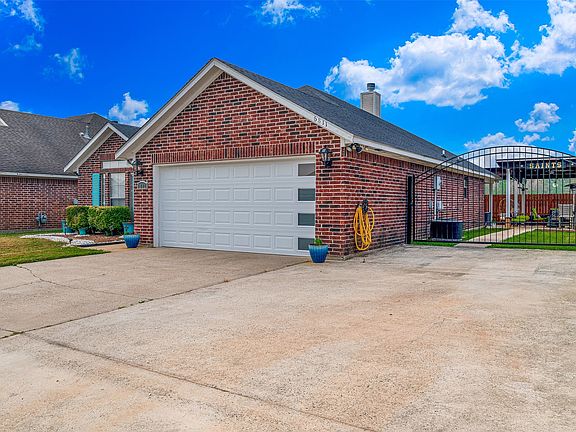 2nd image of 6811 Sagewood Dr