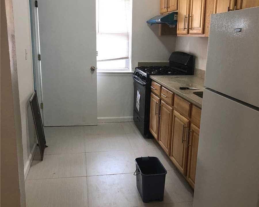 1st image of 10533 Otis Ave Floor 2
