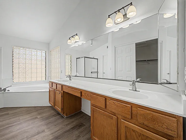 3103 N Meadow Ln — Photo 28