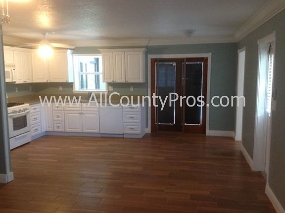 4th image of 1412 50th Avenue Dr W