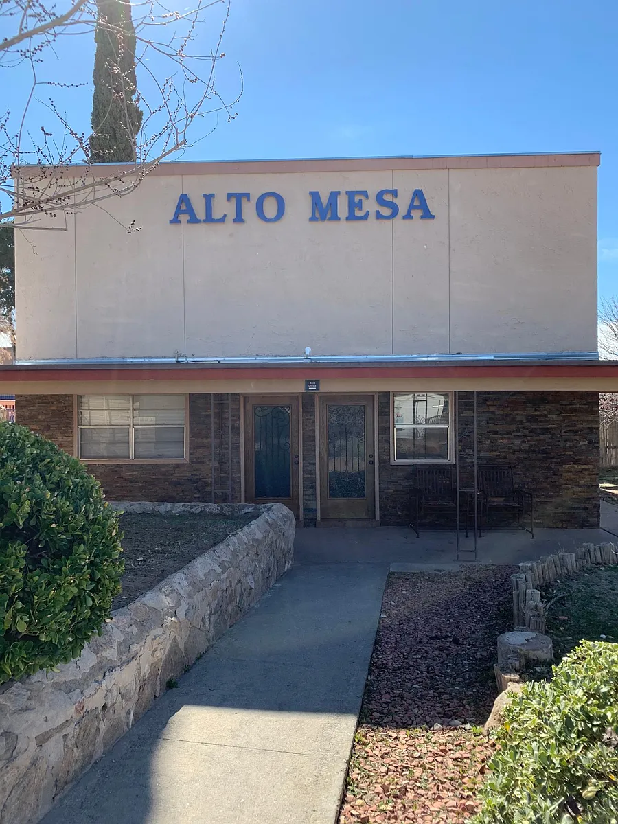 Building Photo - Alto Mesa Apartments