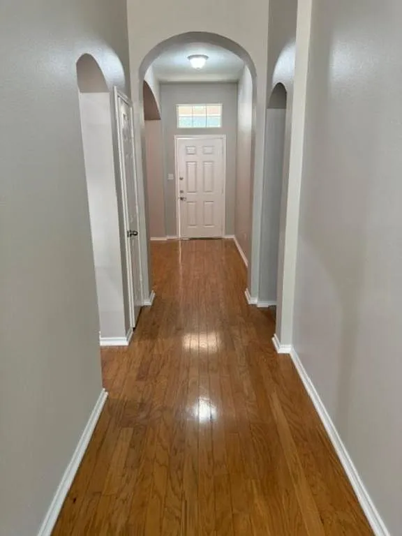 625 Winding Brook — Photo 2