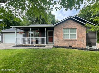 8272 Oak Terrace Ln, Powell, TN 37849