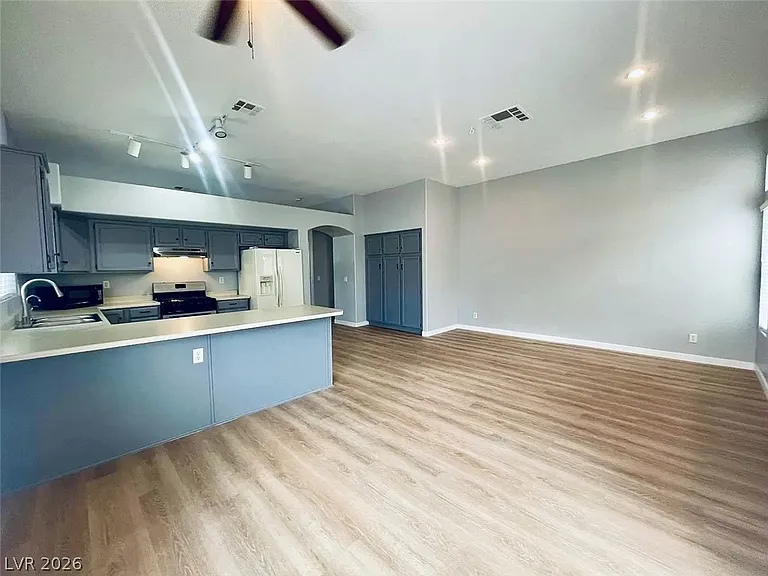 4417 Cinema Ave — Photo 7