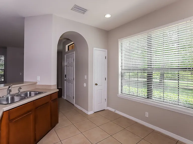5511 Kinglethill Dr — Photo 8