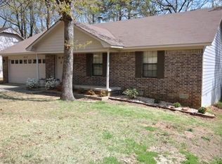 817 Cedar Ridge Dr, Little Rock, AR 72211