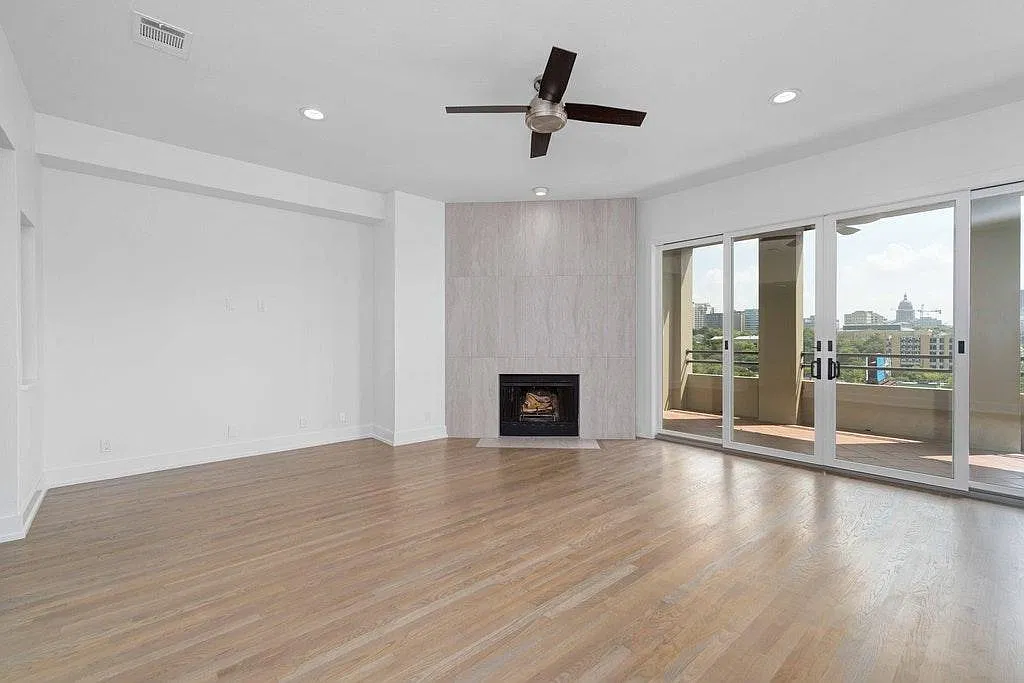 1200 Baylor St — Photo 2