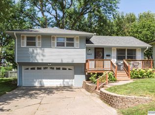 5662 S 122nd St, Omaha, NE 68137