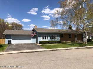 918 2nd St SE, Elbow Lake, MN 56531