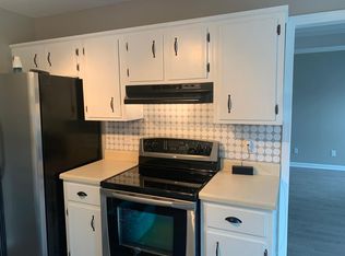 945 Tommy Oliver Rd, Clarksville, TN 37042