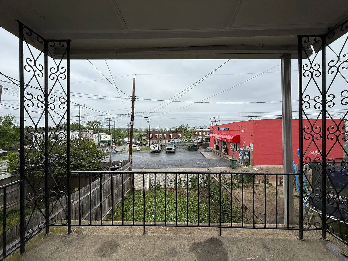 Building Photo - 1907 Griffis Ave #1