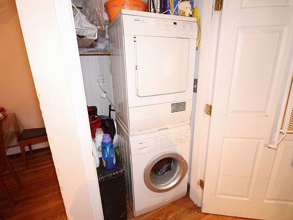 4th image of 2685 E 23rd St #1