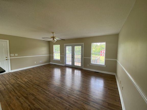 2nd image of 2680 Pine Knoll Dr