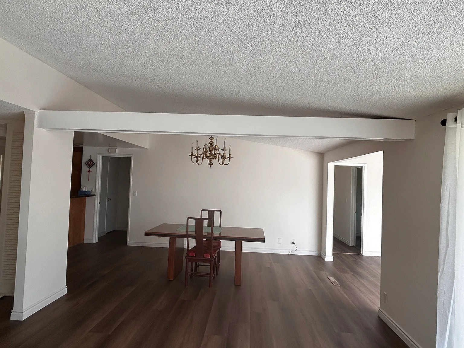 4 bed, 1977 sqft, $1,400 — Photo 4