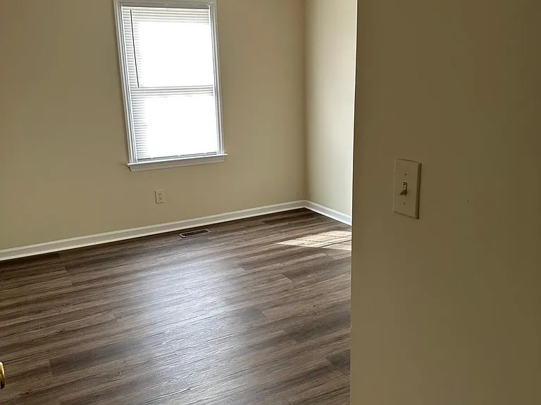 1119 Grovemont Dr #J6 — Photo 16