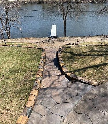 5th image of 1417 Oakwood Dr