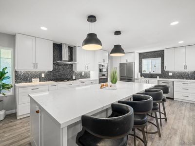 6521 Cowles Mountain Blvd, San Diego, CA, 92119