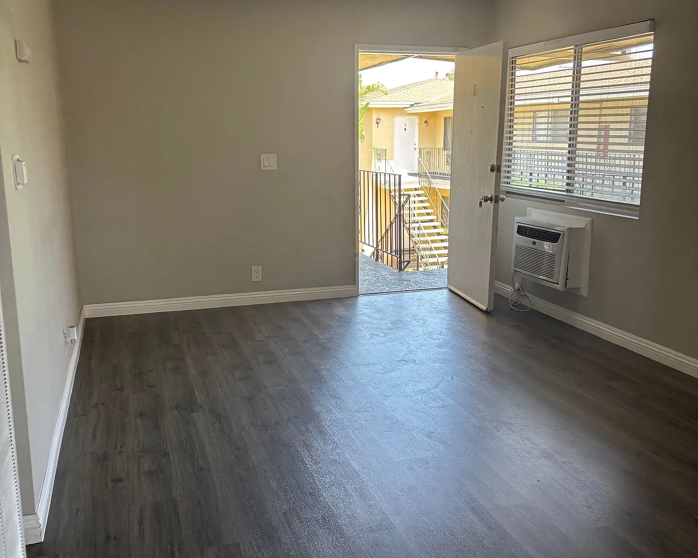 Mulberry Apartments 1 and 2 Bedrooms — Photo 3