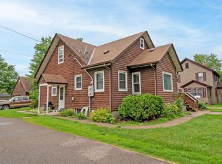 220 2nd St N, Cannon Falls, MN 55009
