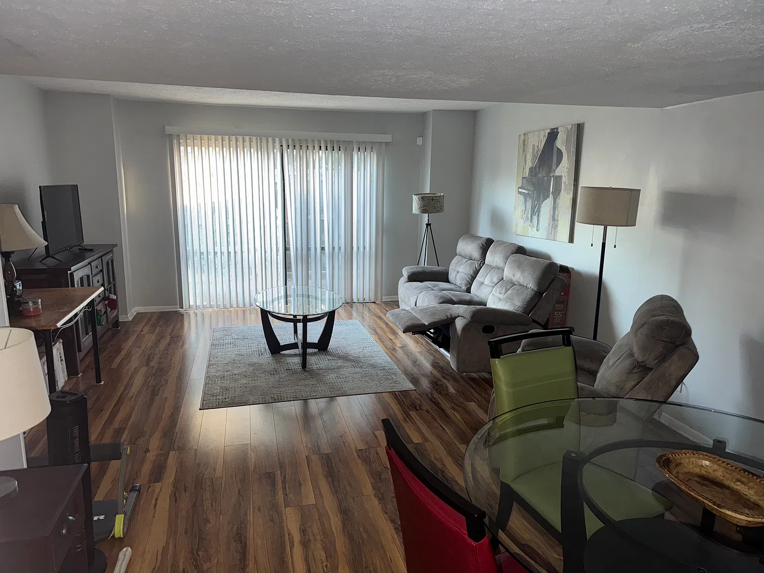 2 bed, 1188 sqft, $1,550 — Photo 2