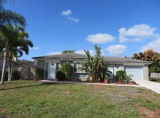 134 NW Peach St, Port Saint Lucie, FL 34983