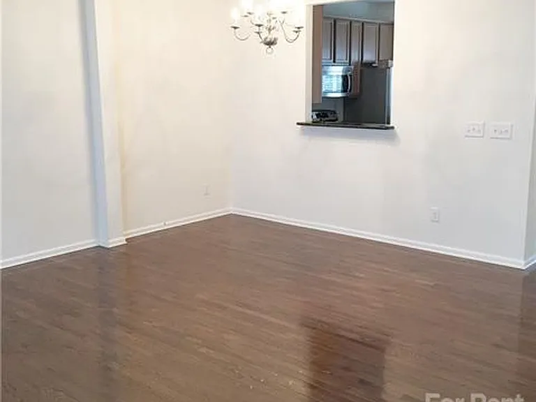 7749 Jackson Pond Dr — Photo 3