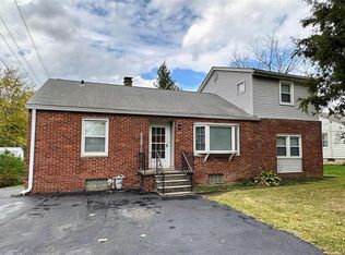 10 Catherine Dr, Fairview Heights, IL 62208