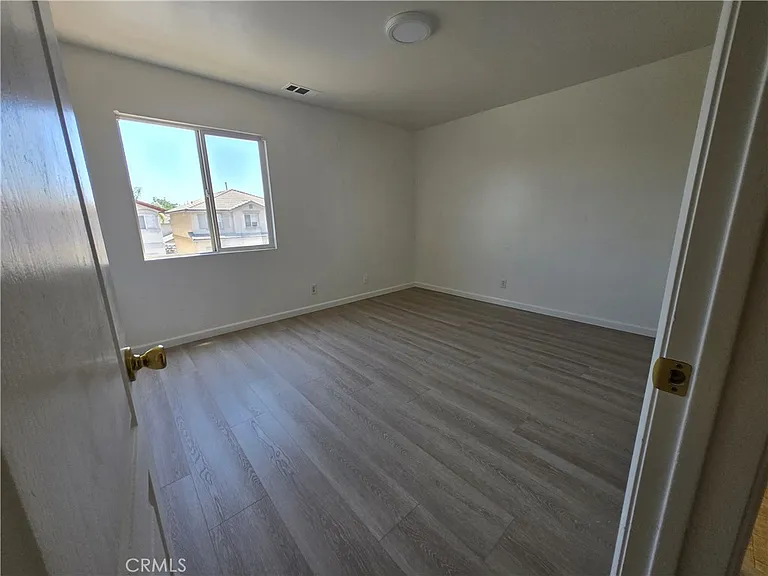 481 Pinewood — Photo 22