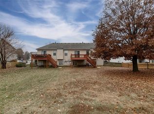 17528 W 111th Pl, Olathe, KS 66061