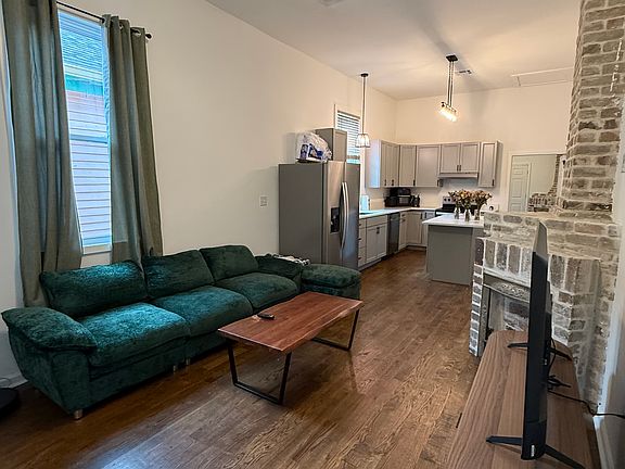 2nd image of 8633-35 Plum St #8635