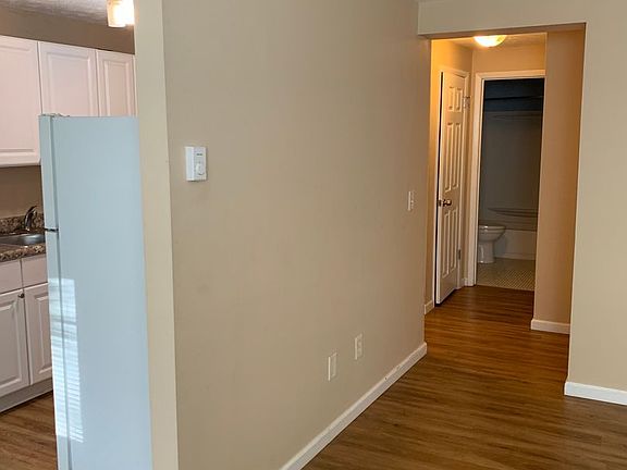 5th image of 4428 Glendale Dr #6