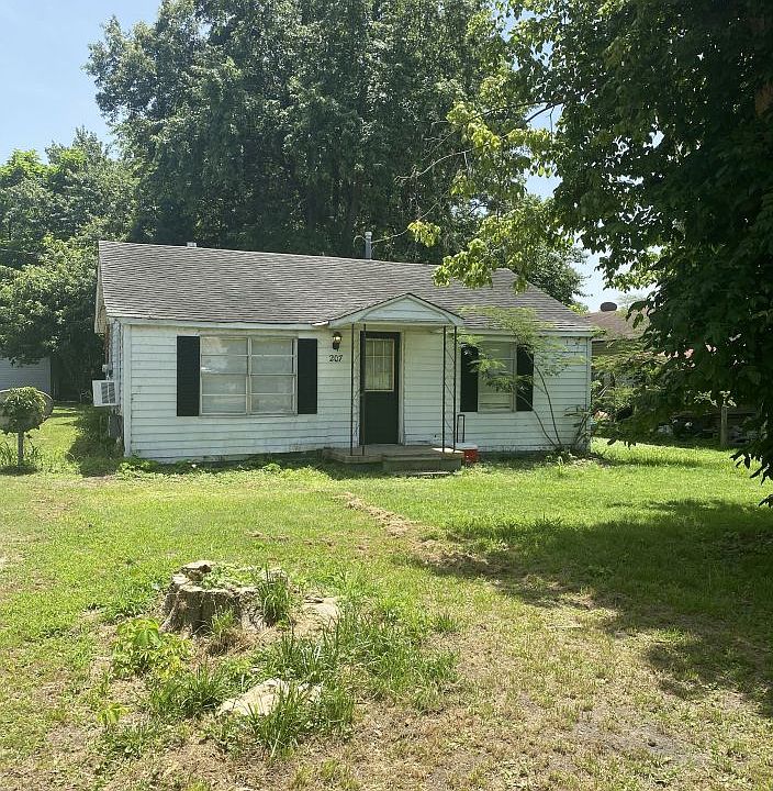 1st image of 207 Edmonston St