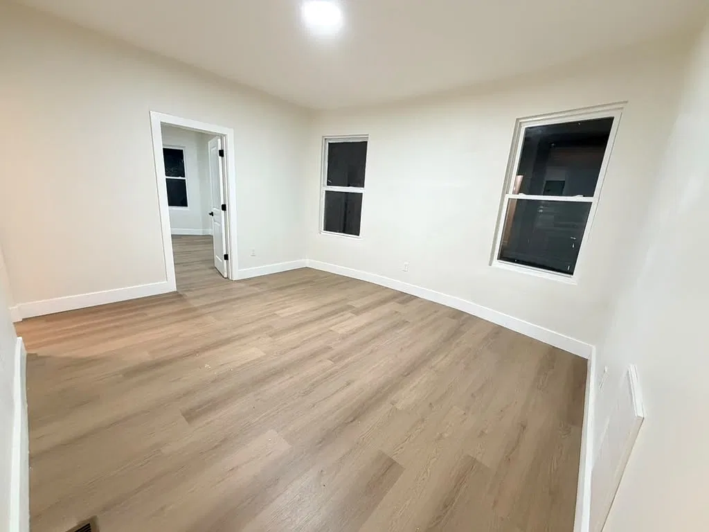 4 bed, 1.5 bath, $2,700 — Photo 3