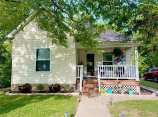 607 Academy St, Pocahontas, IL