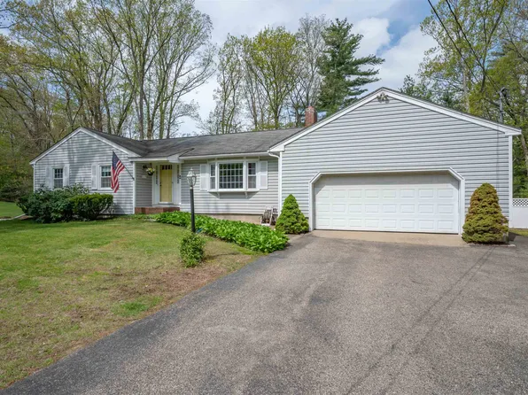 8 Sequoia Lane, Plaistow, NH 03865