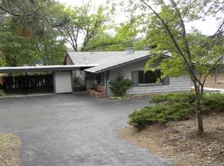 801 Old Ferry Rd, Shady Cove, OR 97539