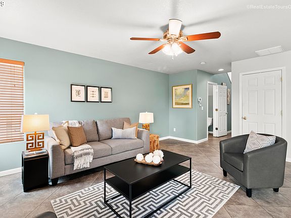 3rd image of 5159 NE Schoeler Cir