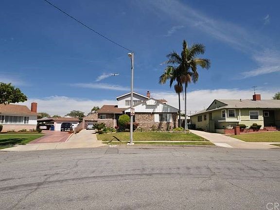 4th image of 10907 Casimir Ave
