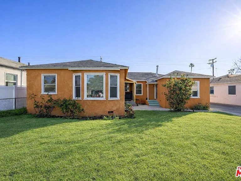 9132 Crenshaw Blvd — Photo 11