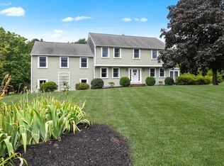 10 Boxwood Ln, Duxbury, MA 02332